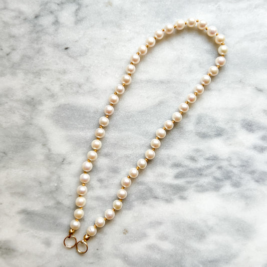 Eye of the Cat Pearl Collar